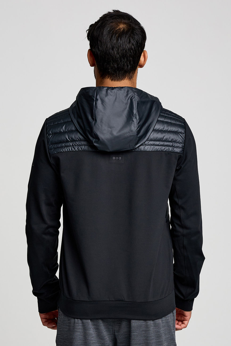 Прев'ю: Чоловіче худі Saucony Solstice Oysterpuff Hoody 800351-BK S