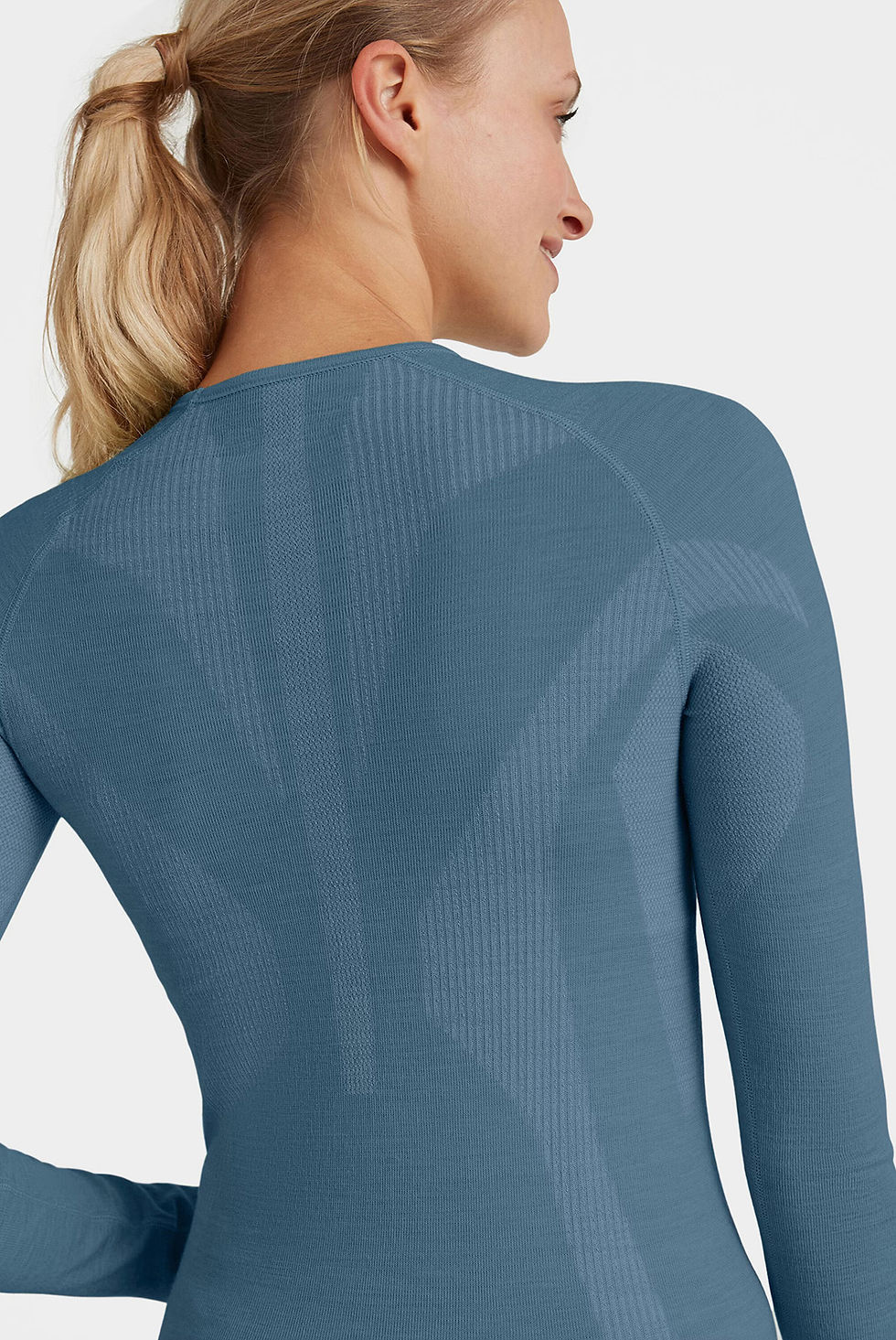 Прев'ю: Термореглан Falke ESS WOOL-TECH (розмір M)