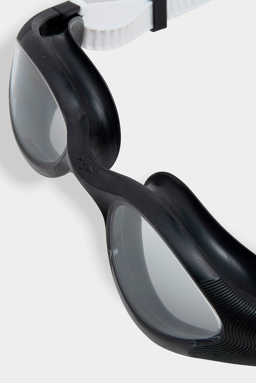 Прев'ю: Окуляри для плавання Arena THE ONE PLUS light smoke, black, white