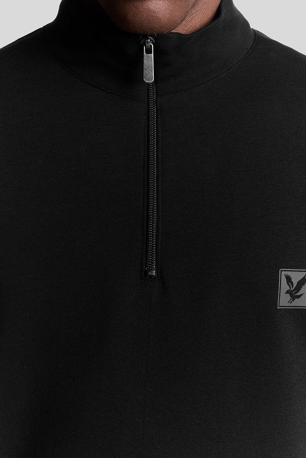 Прев'ю: Чоловічий реглан Lyle & Scott LOUNGEWEAR 1/4 ZIP SWEATSHIRT jet black