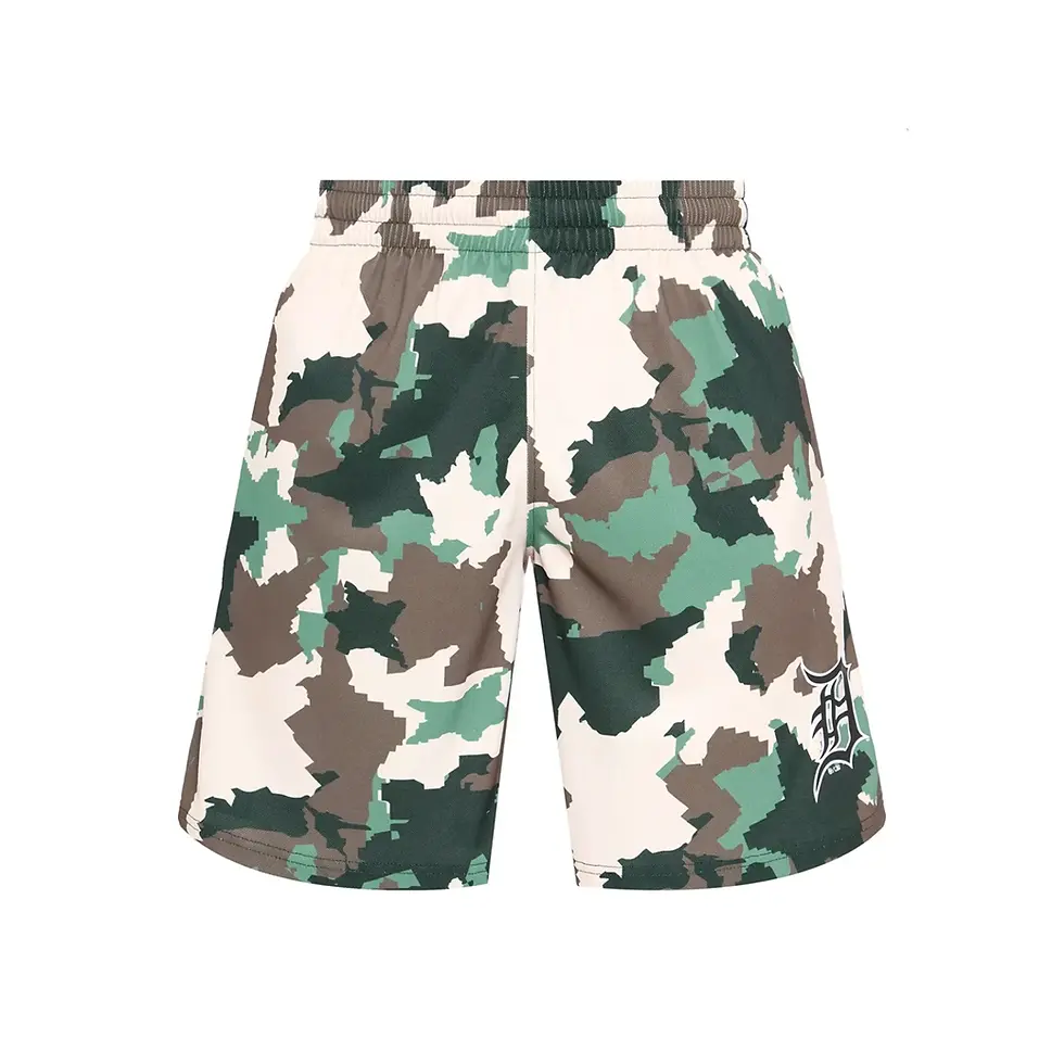 Камуфляжні шорти, крупним планом. Шорти мають камуфляжний принт, деталі. Інтернет-магазин SwimDream.