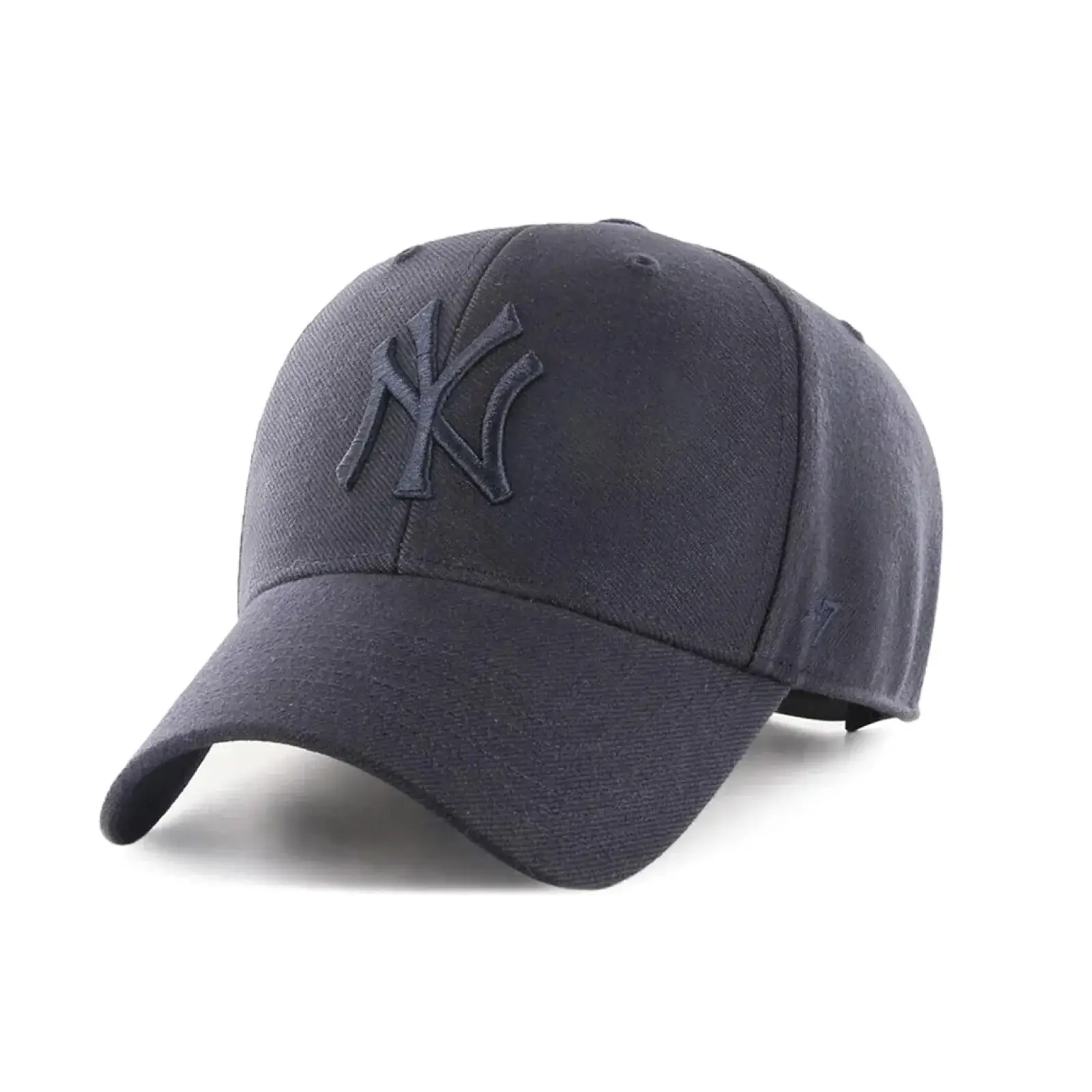Темно-синя кепка New York Yankees з логотипом, зручна та стильна.