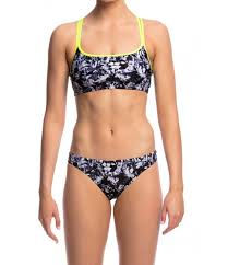 Прев'ю: Дівчина в купальнику Funkita Green Gator; вид спереду; Інтернет-магазин SwimDream.