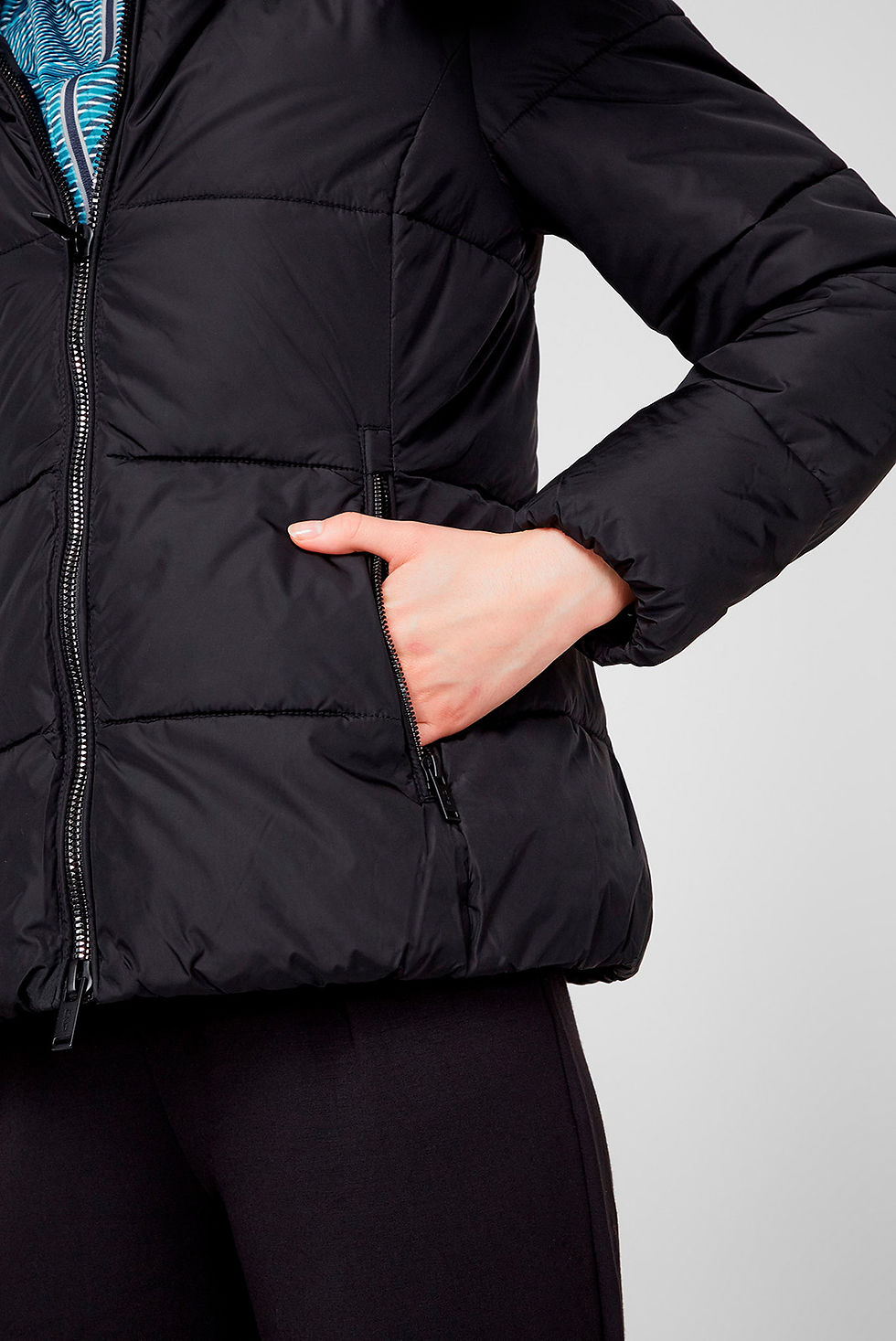 Прев'ю: Жіноча куртка Cmp Woman Jacket Zip Hood 31K2836-U901 36