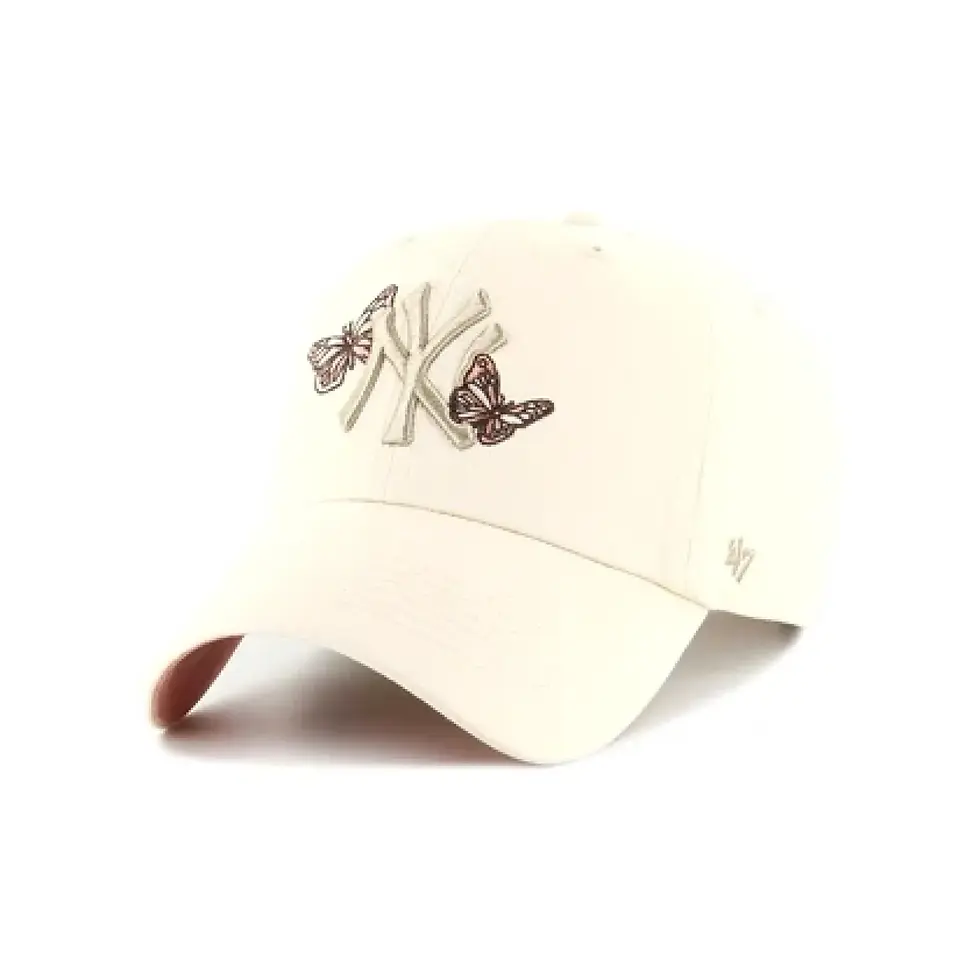 Бежева кепка New York Yankees з метеликами. Інтернет-магазин SwimDream.