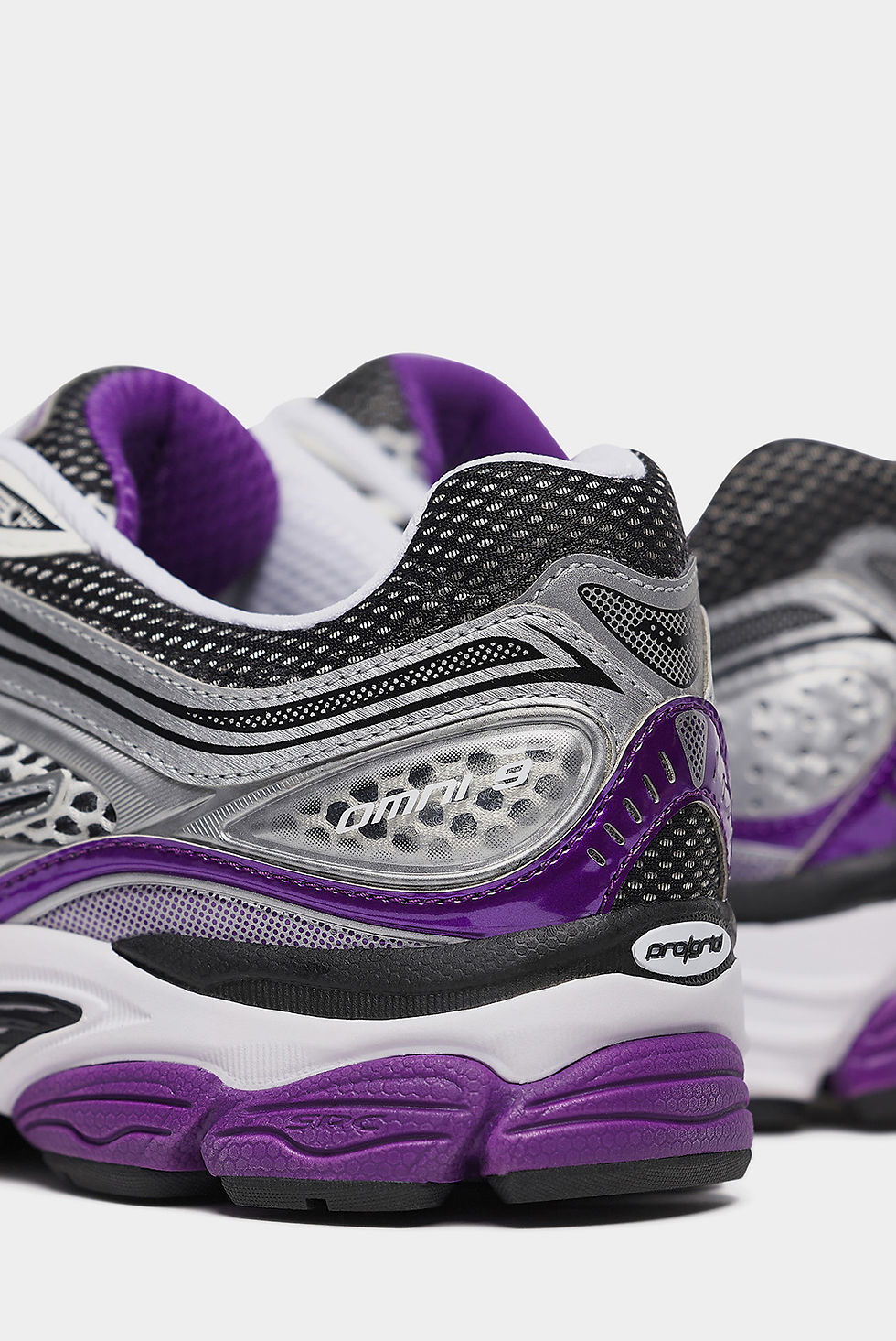 Прев'ю: Кросівки Saucony Progrid Omni 9 Og S70739-10 5.5