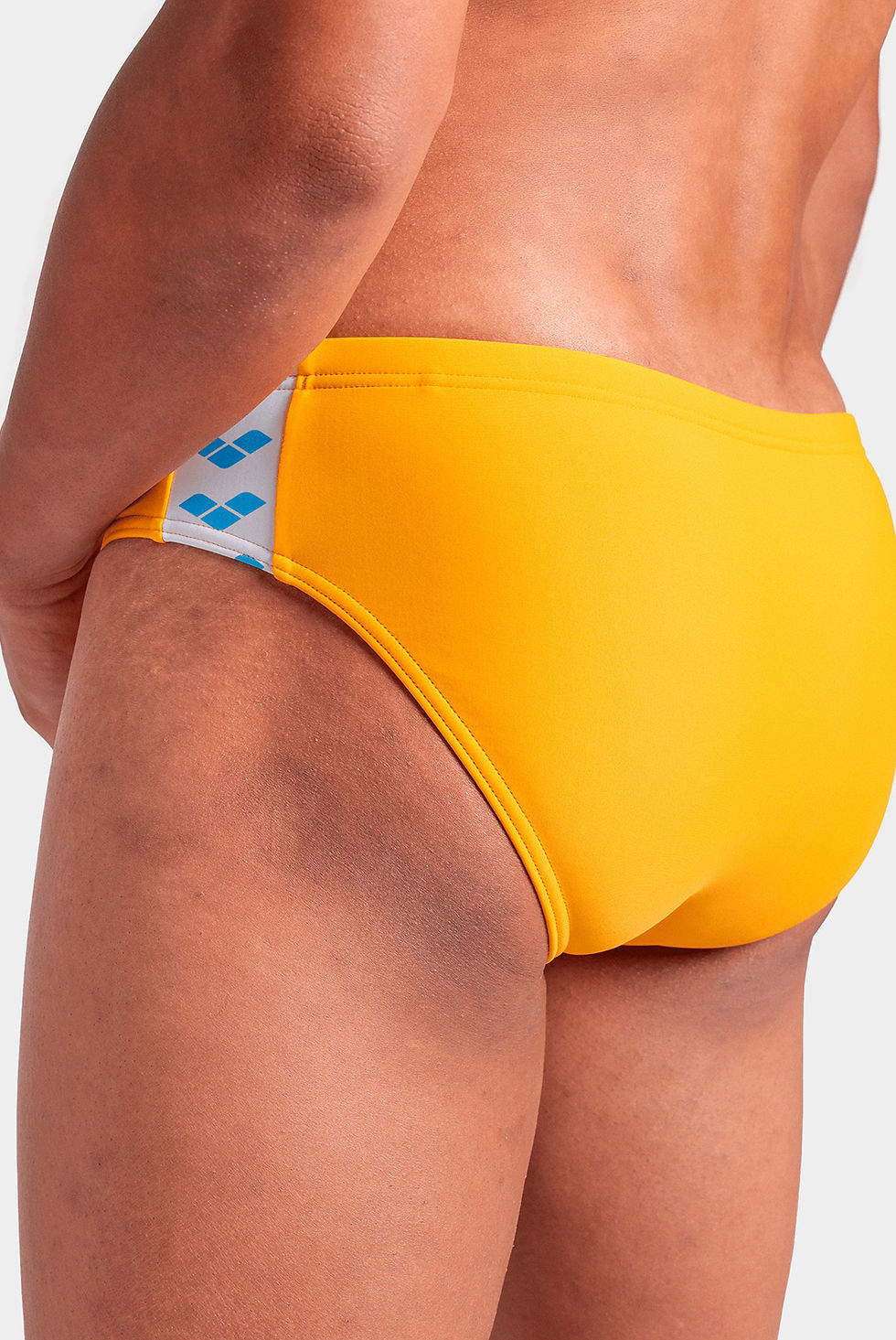 Прев'ю: Чоловічі плавки-сліпи Arena Icons Swim Briefs Solid 005049-301 жовті 105 FR