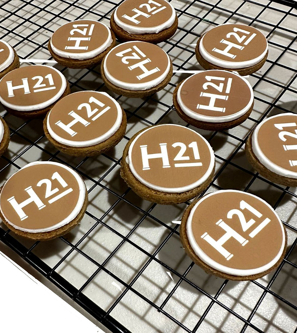 Thumbnail: H21 logo gingerbread cookies