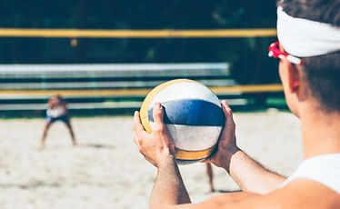 Freibad mit Volleyball