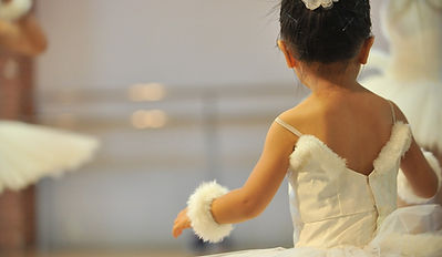 Pre-Ballett beim Ballettstudio-Os