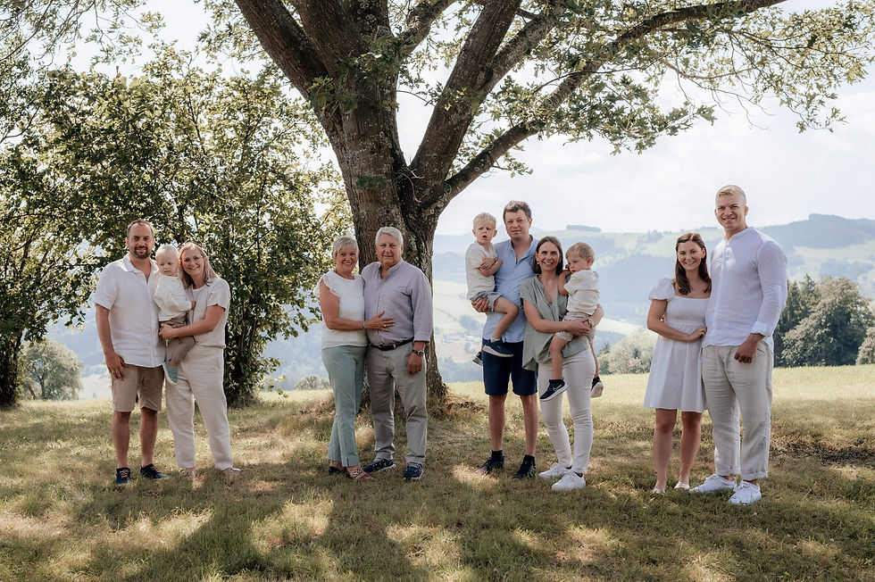 generationen-shooting-familienfotos-familienshooting-fotograf-mostviertel-niederösterreich