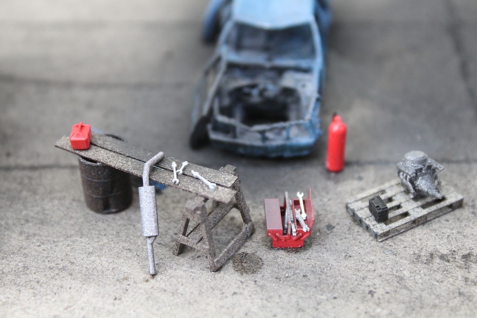 Thumbnail: Scrapyard Workshop Breakers Yard Diorama 28