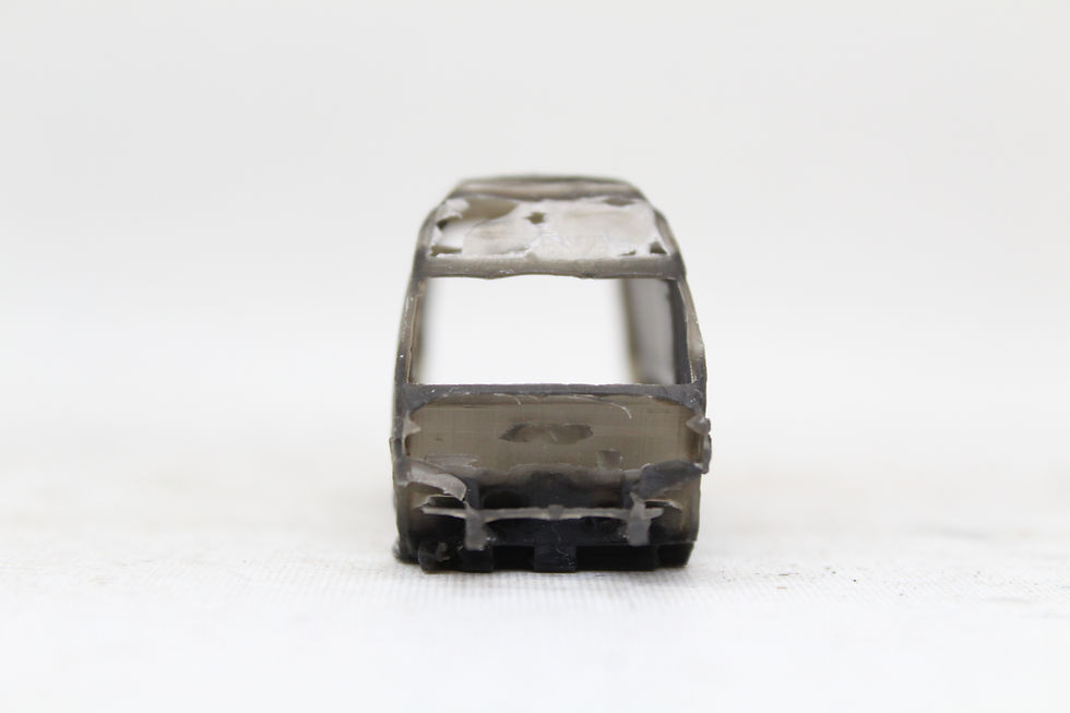 Thumbnail: Gutted Large Vans 1:76 OO Gauge Model Railway UNPAINTED Pack of 5