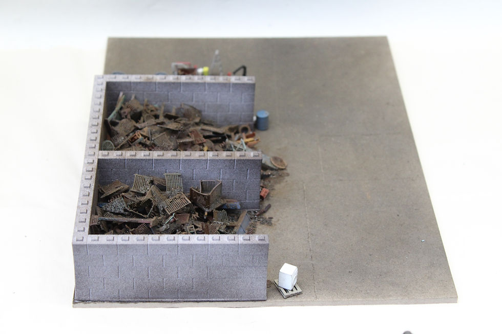 Thumbnail: Scrapyard Workshop Breakers Yard Diorama 31