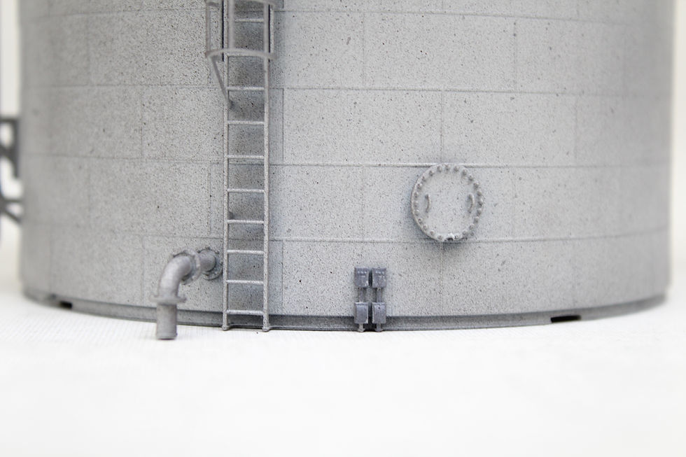 Thumbnail: Large Oil Storage Tank with ladder 165mm - GREY WEATHERED - 1:76 OO Gauge Model