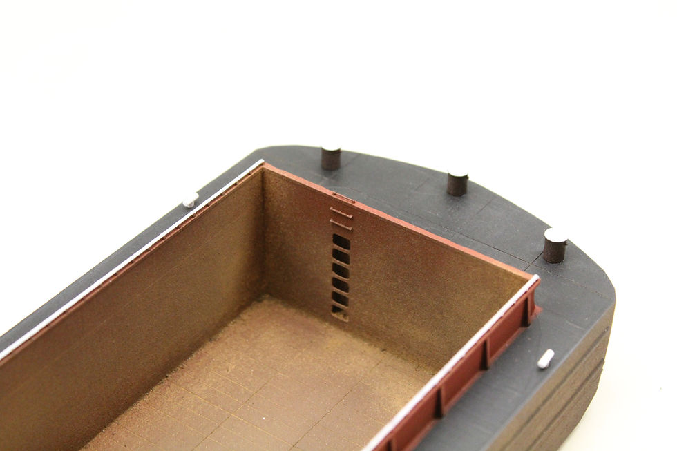 Thumbnail: Bulk Cargo River Barge - Empty - Red Sides