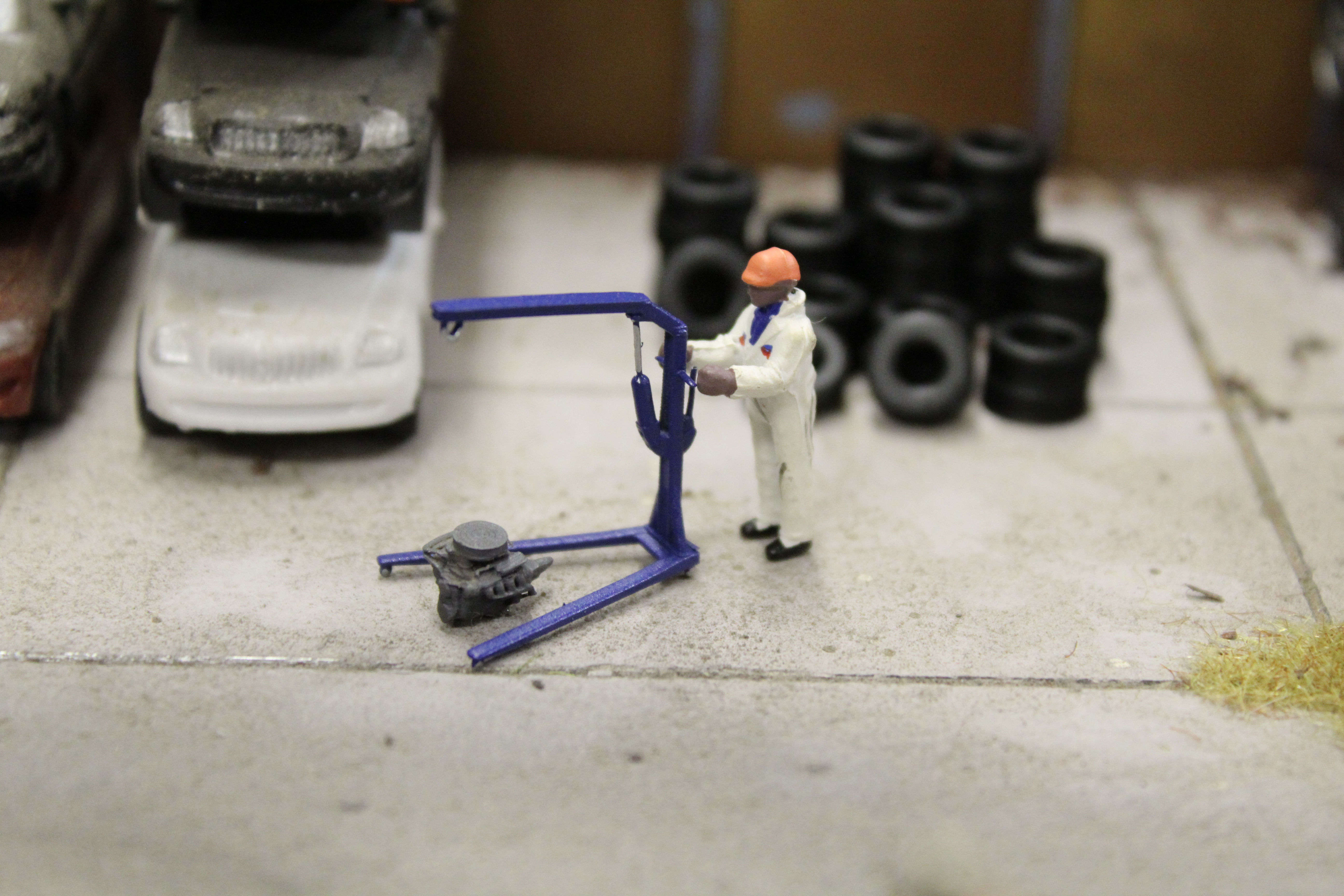 Engine Crane Workshop Hoist - BLUE - 1:76 OO Gauge Model Railway