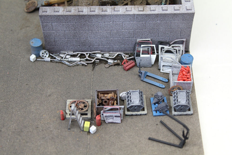 Thumbnail: Scrapyard Workshop Breakers Yard Diorama 31