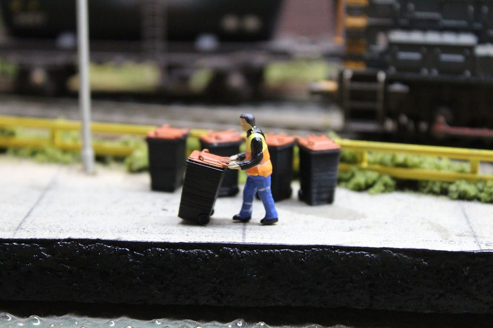 Thumbnail: Modern Wheelie Bins - Pack of 5 - GREEN - 1:76 OO Gauge Model Railway