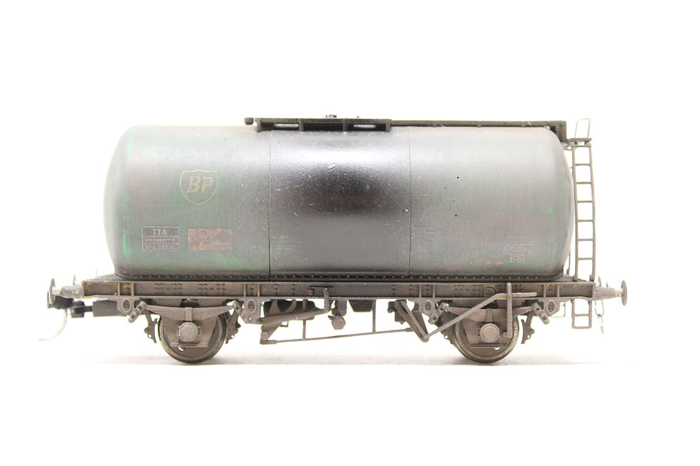 Thumbnail: Pre-Owned Bachmann 37-575 45t TTA Oil Tank Wagon BP Green B1