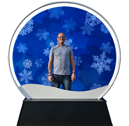 Snow globe Large with subject 2.png