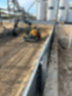 ZERO TURN TRACKHOE.jpg