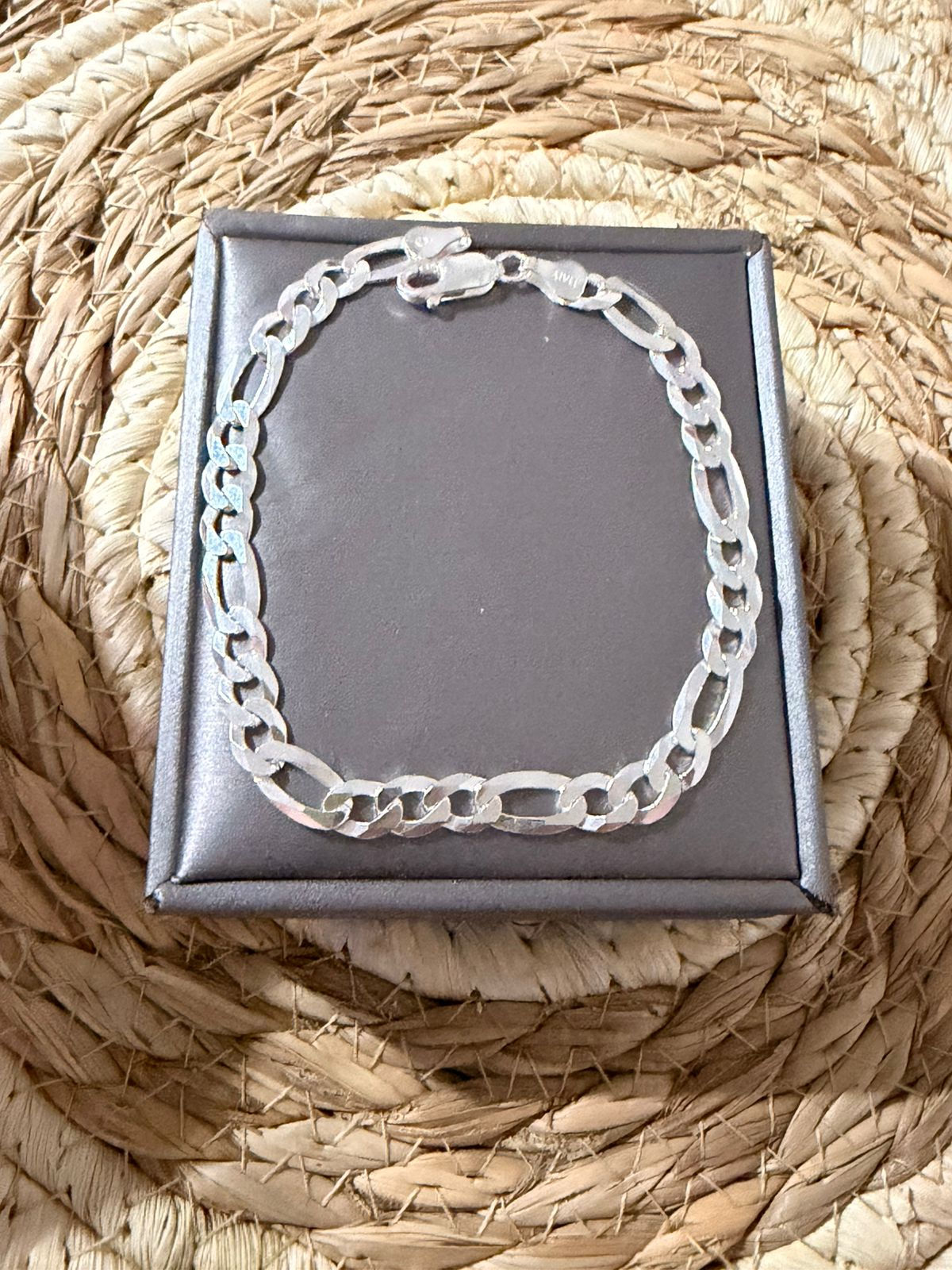 Pulsera cartier 22 cm  Largo ancho 6mm