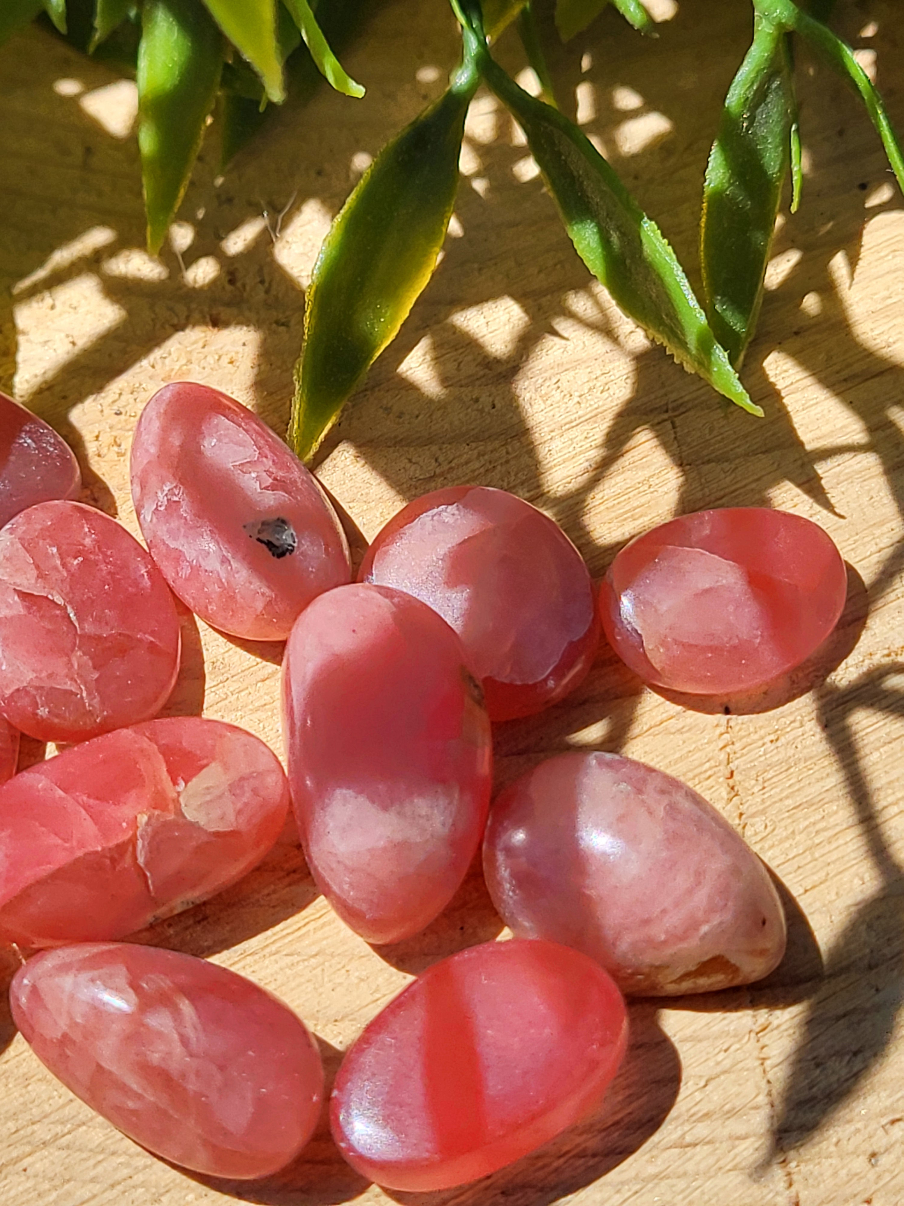 Rhodocrosite, taille pendentif, à l'unité