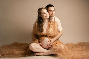 Grossesse en studio femme enceinte