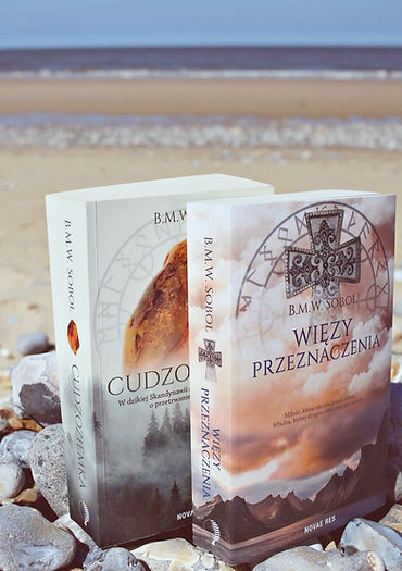 "Cudzoziemka" i "Więzy przeznaczenia"