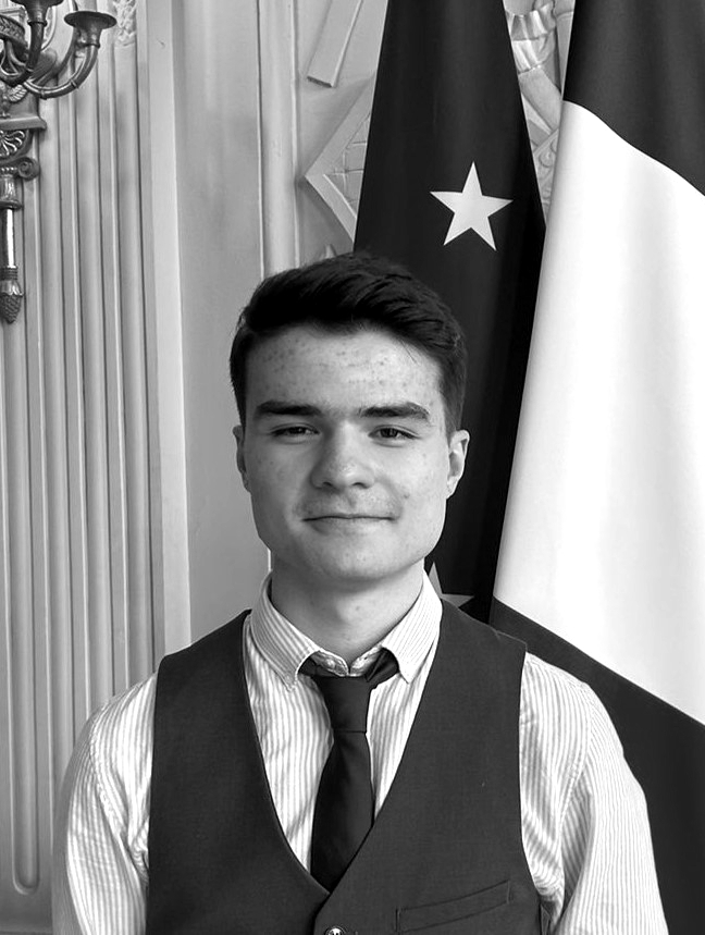 Writer: Raphael Theo Rodes