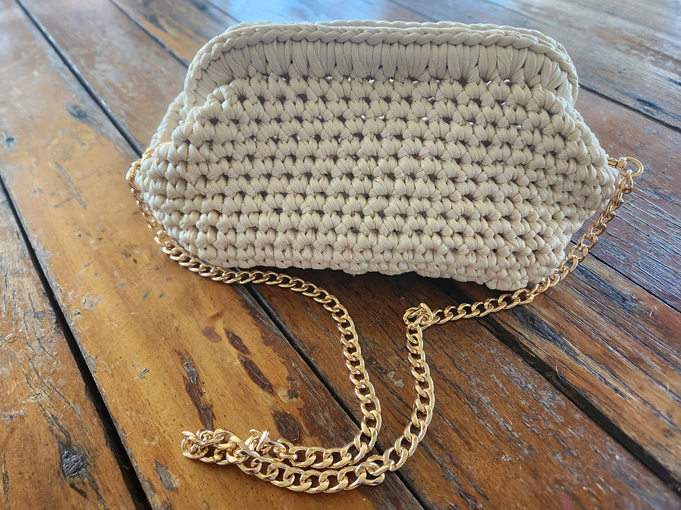 Iris Clutch - Bright Gold & Black