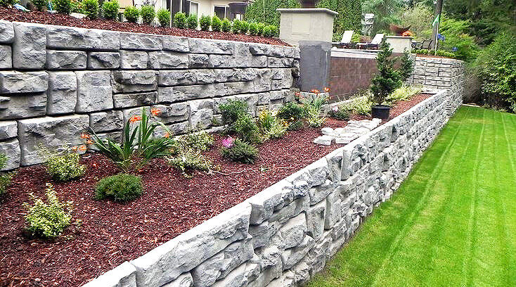 Retaining Walls_installed in iowa city by prairiescapes landscaping.jpg