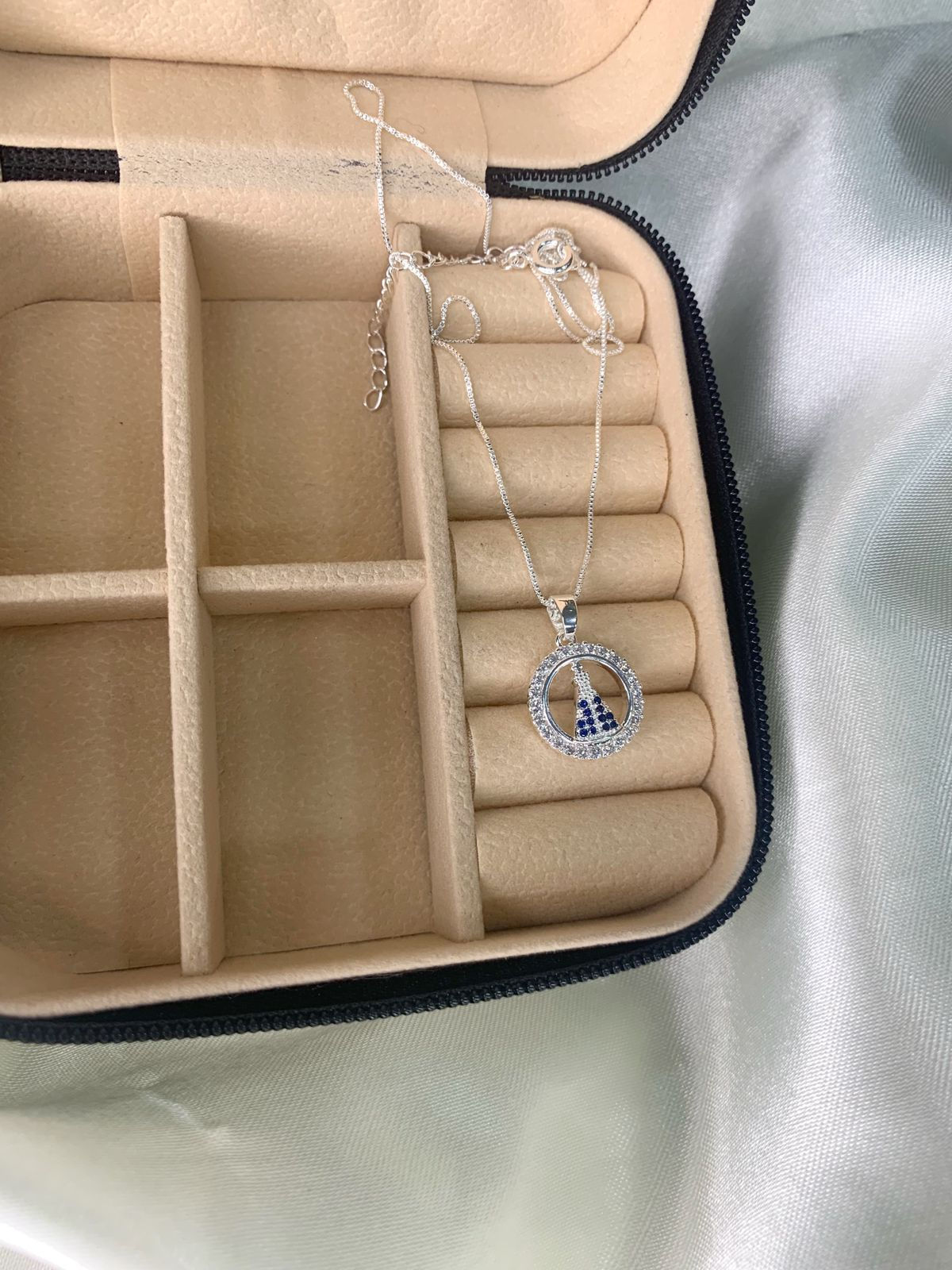 COLAR NOSSA SENHORA CÍRCULO