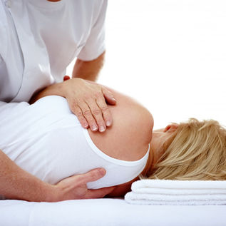 Osteopata sul lavoro