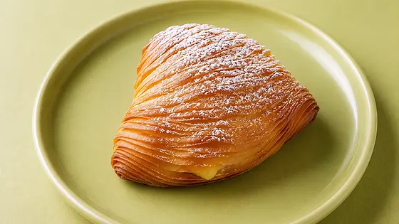 Traditional Sforgliatella