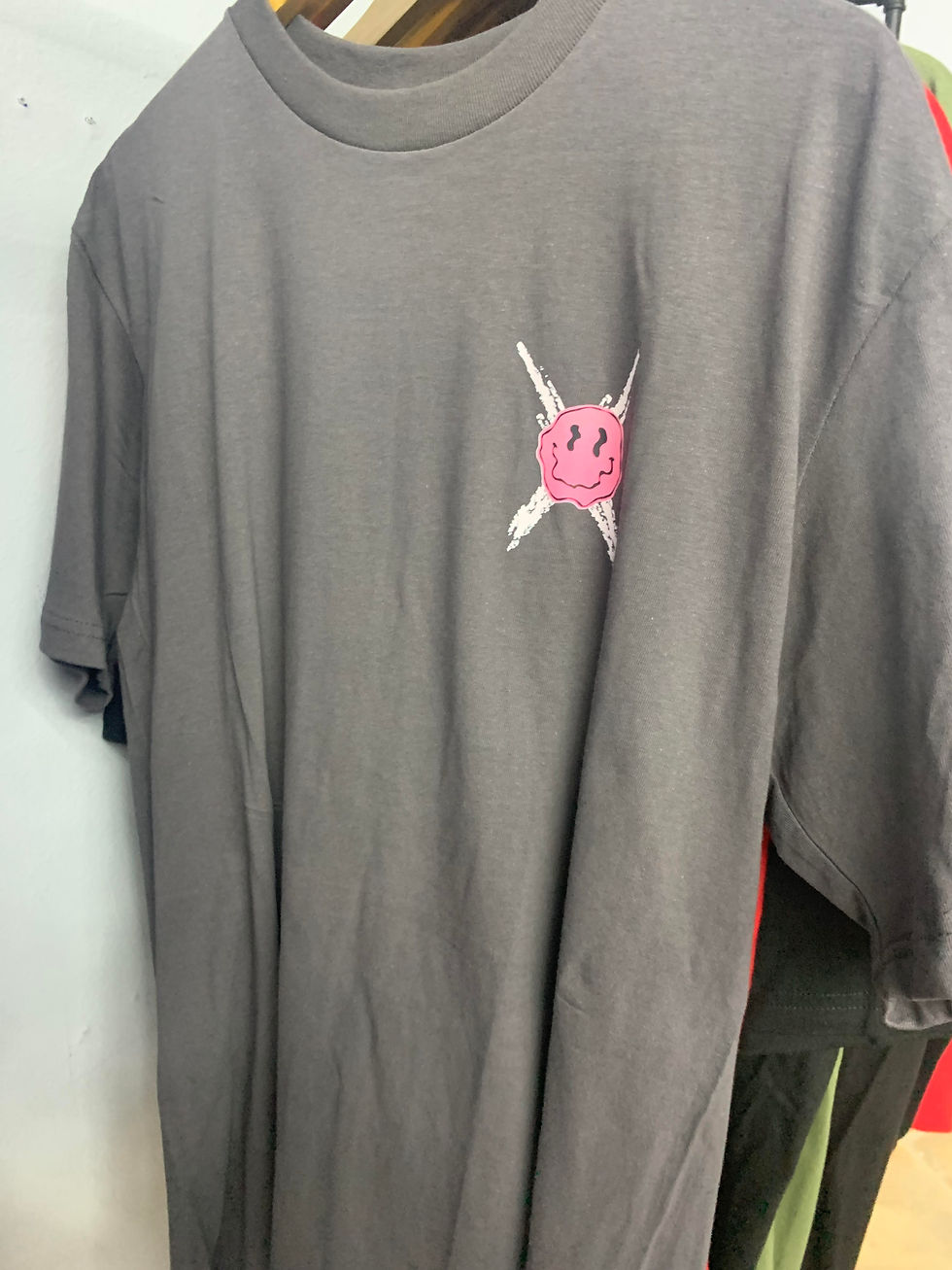 Thumbnail: Hidden Features Music Festival Smiley Shirt
