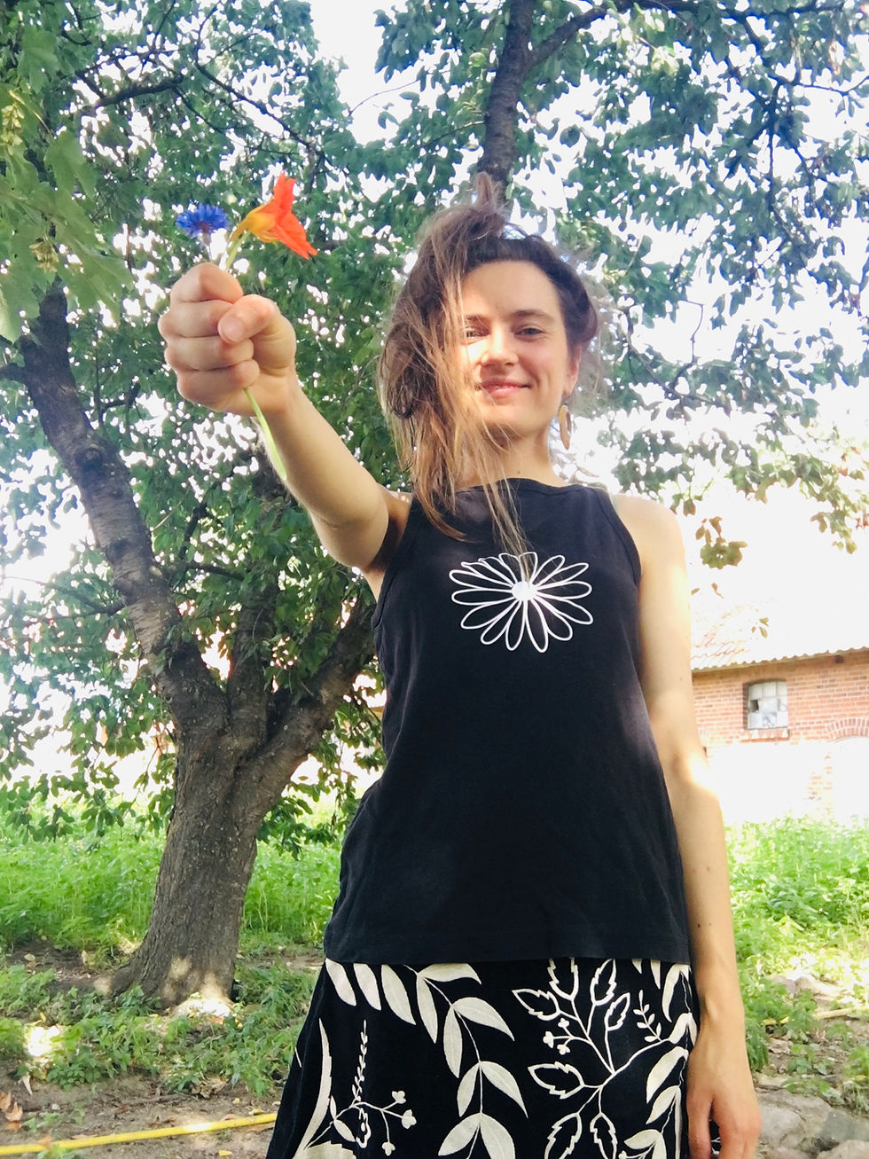 Miniaturbild: T-Shirt - Upcycling - Samtdruck - Blume