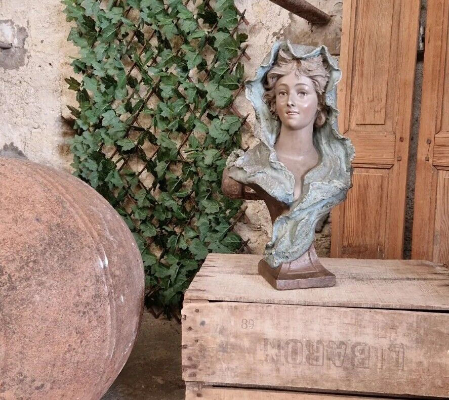 Miniature : Art Nouveau Bust Plaster Female
