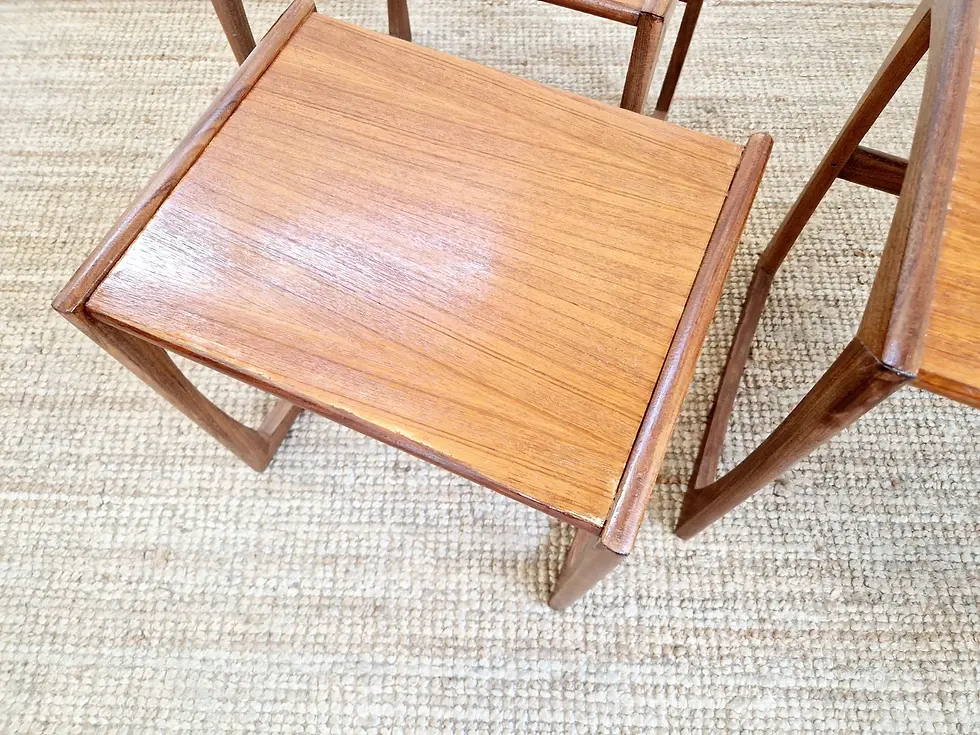 Miniature : Vintage Nest of GPLAN Tables 1960s