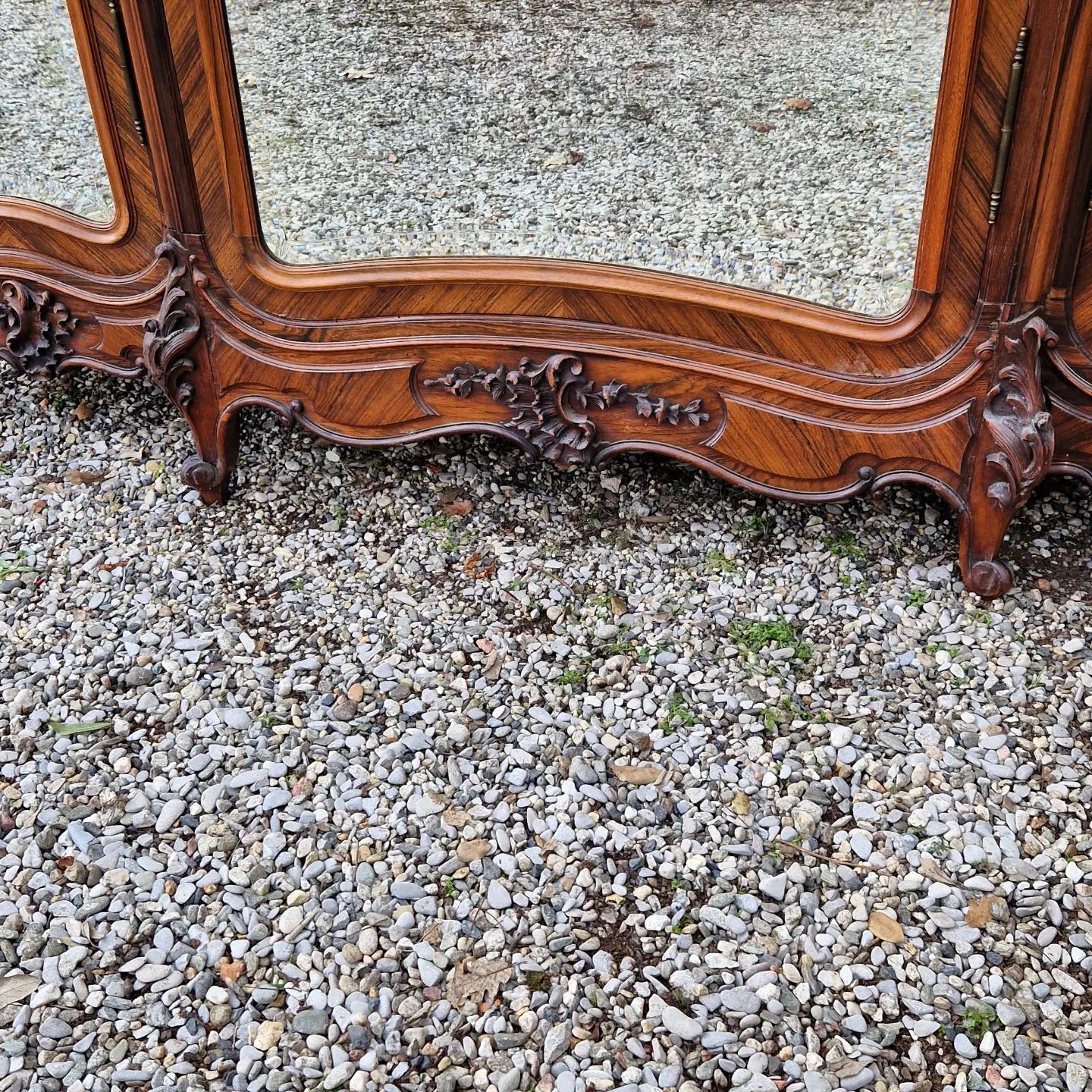 Vitrine D’angle Baroque En Bois Massif 200 Cm, étagères Verre Et Incrustations – Rokoko Palazzo INT