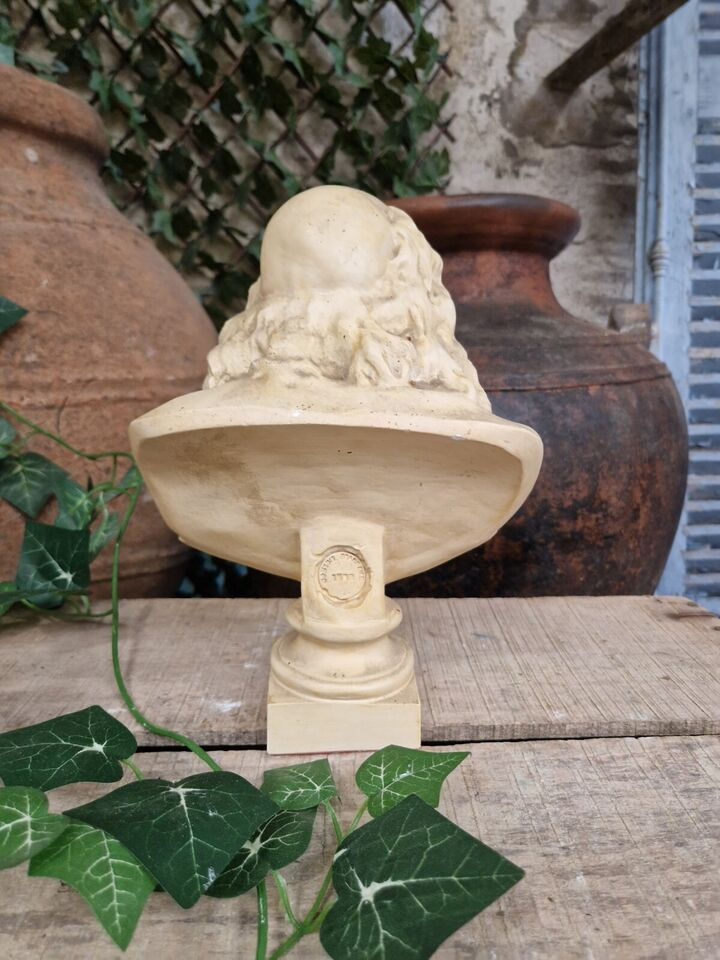 Miniature : Antique French Bust Sculpture of Alabaster Moliere