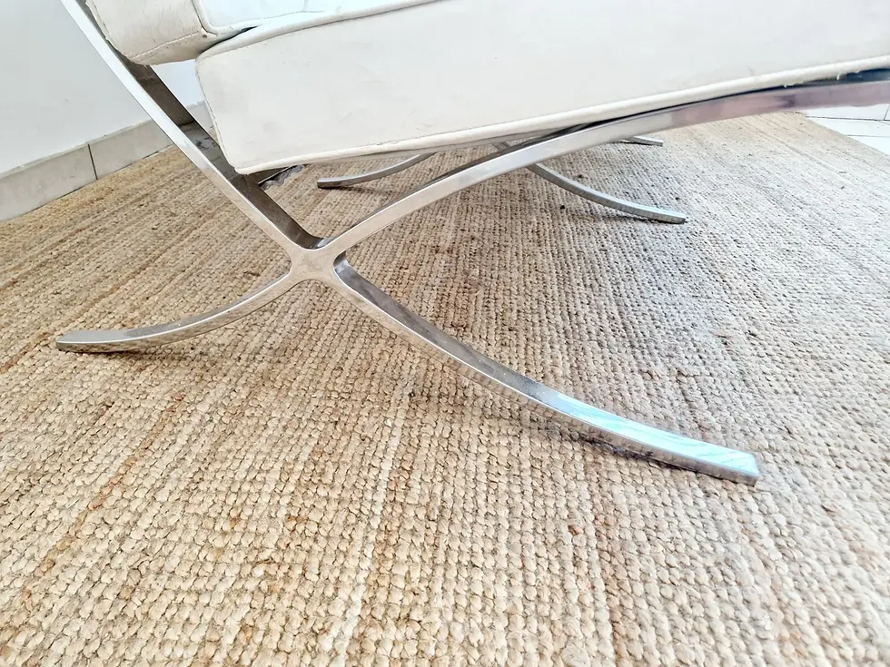 Miniature : Mid Century Style White Barcelona Sofa