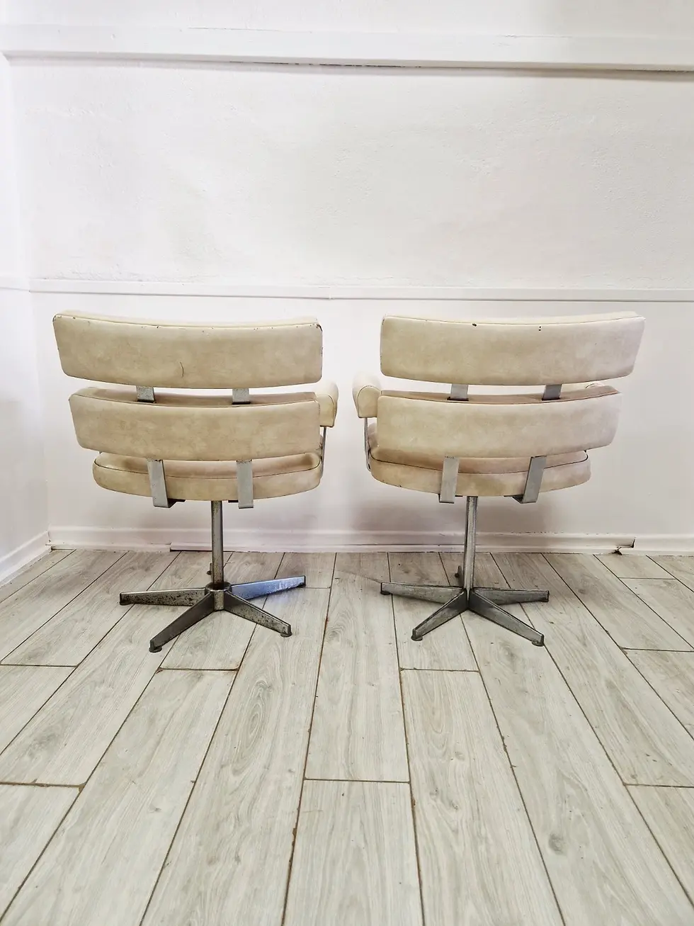 Miniature : Italian Barbers Chairs
