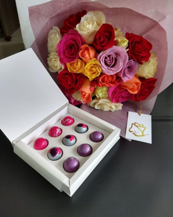 ramo de rosas más chocolates