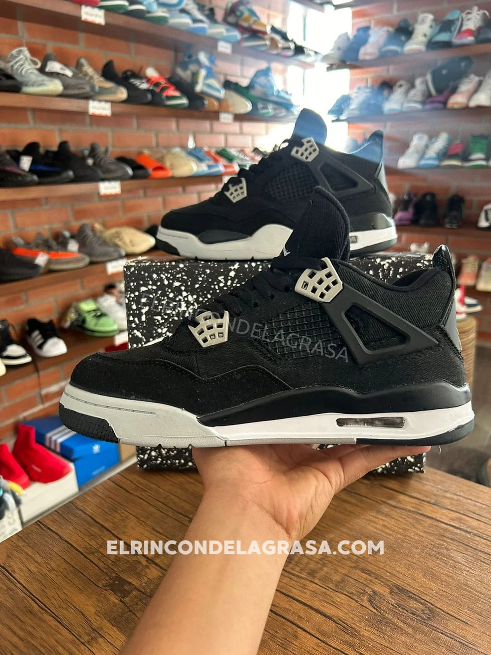 Miniatura: Jordan 4 Black Canvas