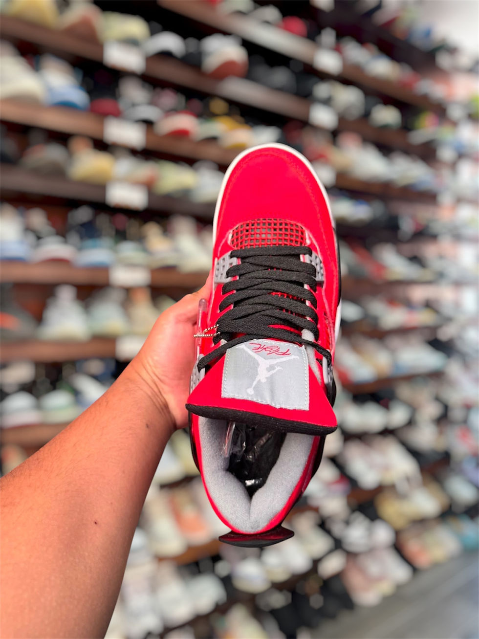 Miniatura: Jordan 4 Toro Bravo