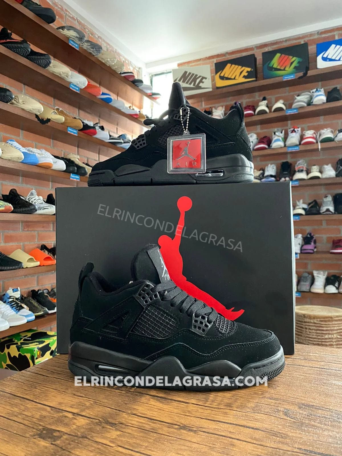 Jordan 4 Black