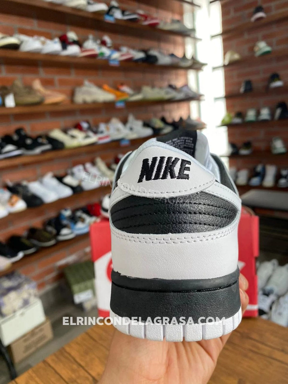 Miniatura: SB Panda Reverse