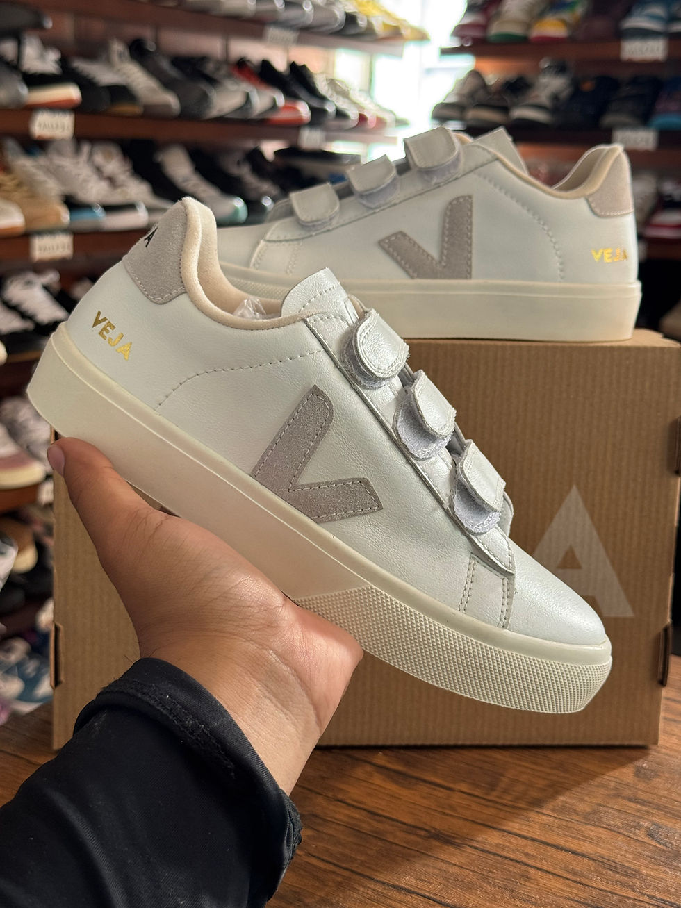 Miniatura: Veja Esplar Leather Gris